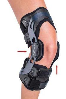 Donjoy Armor Knee Brace - Standard Hinge
