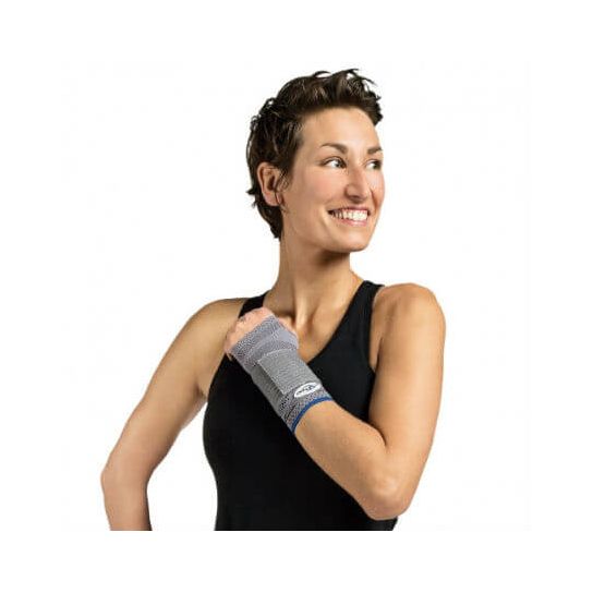 Donjoy Manuforce Elastic Wrist Support