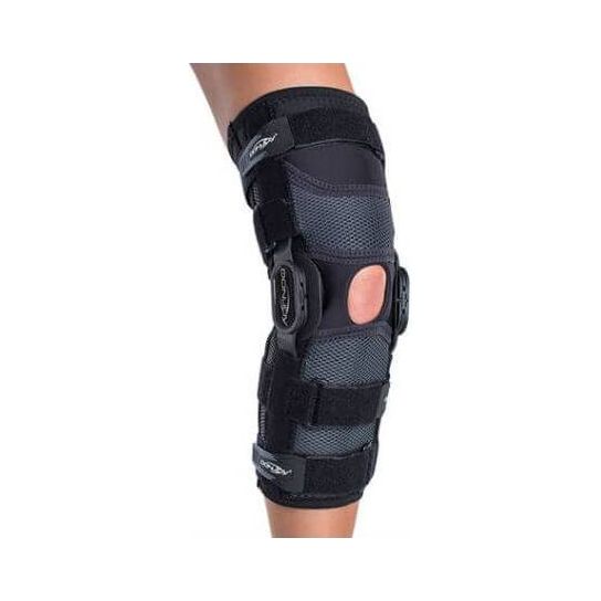 Donjoy Playmaker II Knee Brace